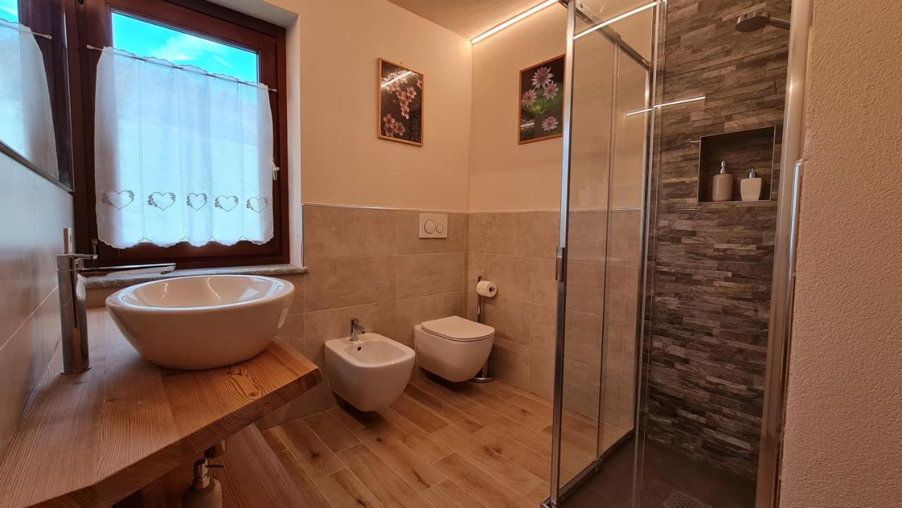 Casa Margherita Chambres D'Hotes & Spa Challand-Saint-Anselme ภายนอก รูปภาพ