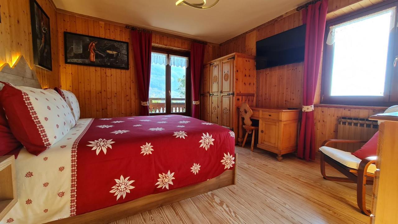 Casa Margherita Chambres D'Hotes & Spa Challand-Saint-Anselme ภายนอก รูปภาพ