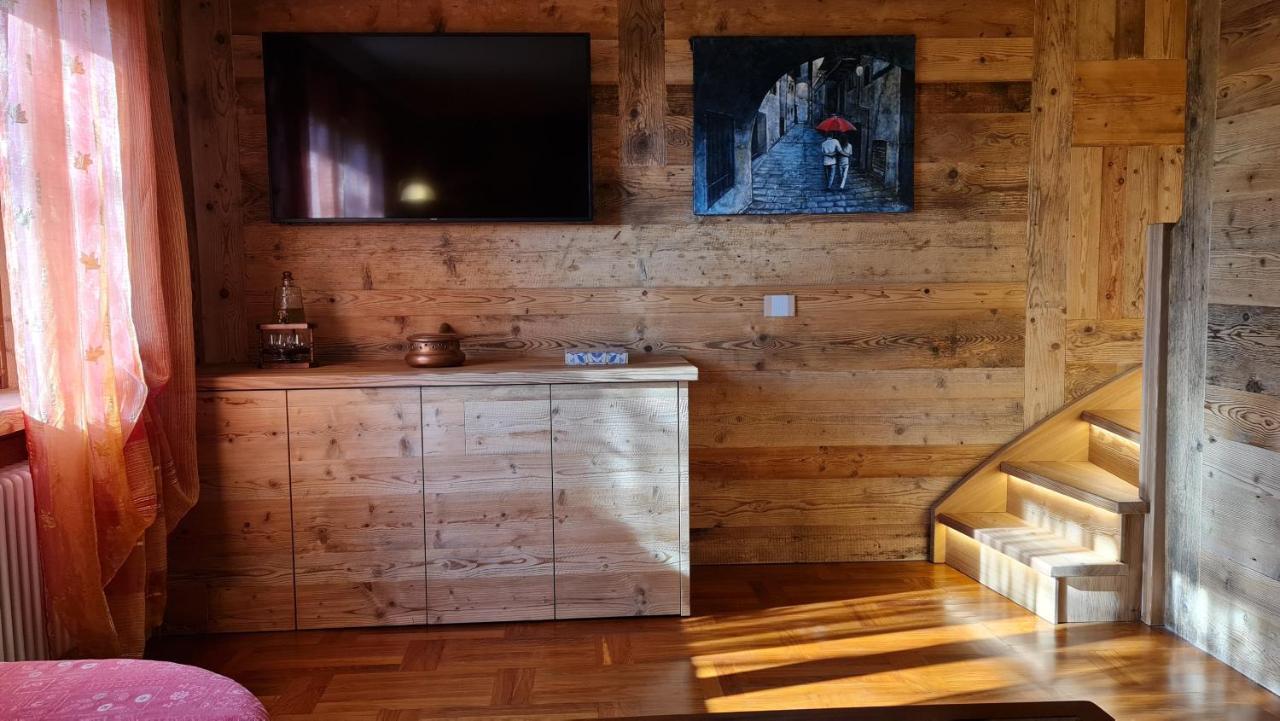 Casa Margherita Chambres D'Hotes & Spa Challand-Saint-Anselme ภายนอก รูปภาพ